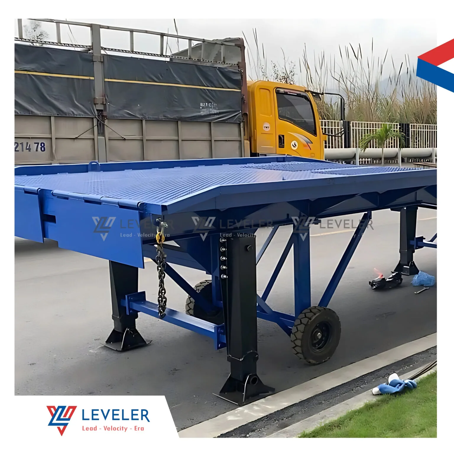 Cầu lên container 8 tấn loại cầu di động